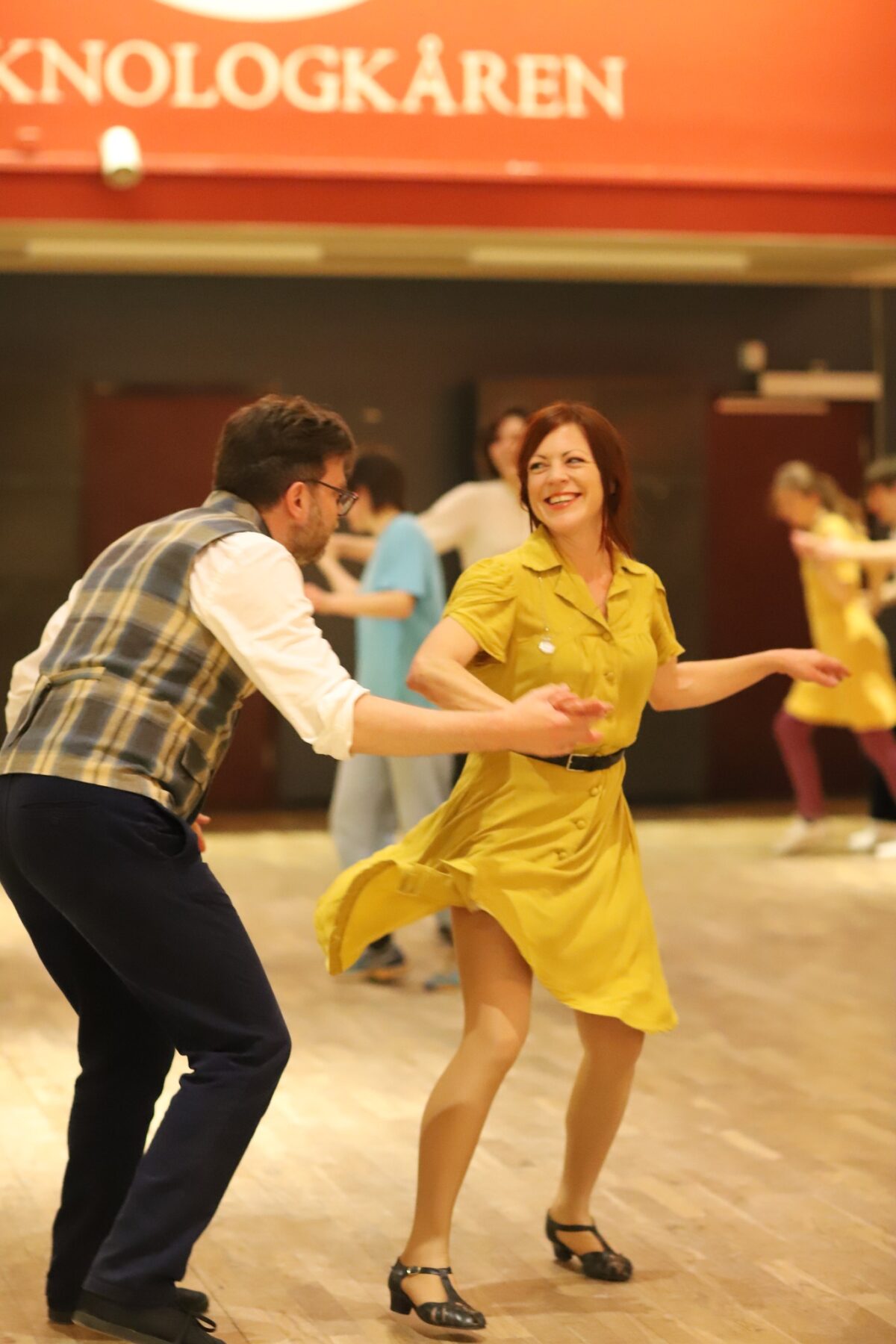 Monday Night Swing + Beginners Lindy Hop Class 5/12
